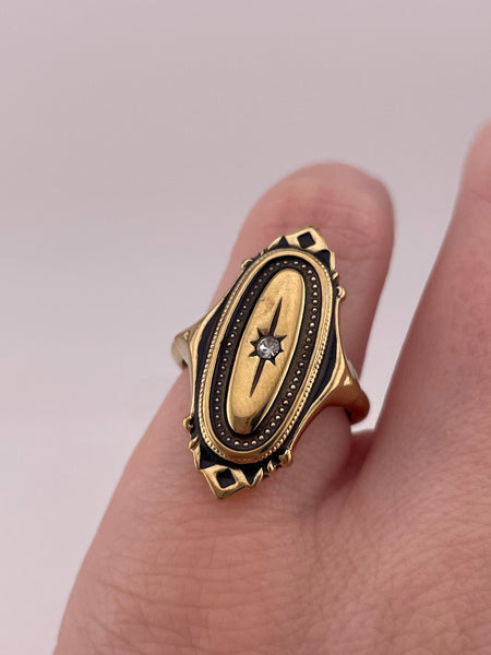 collectible Avon Kensington adjustable size 3.5-4.75 vintage rhinestone costume ring