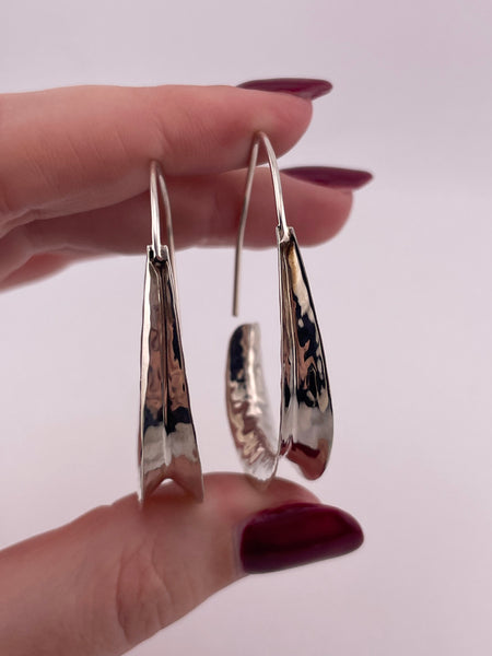 sterling silver stoneless hammered threader J shaped dangle earrings