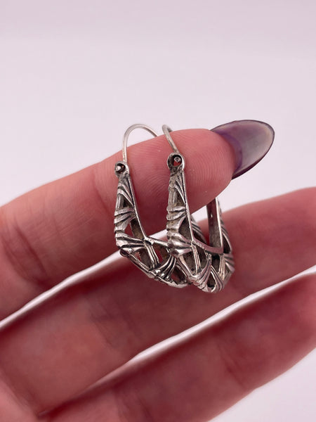sterling silver stoneless basket-like cut-out earrings