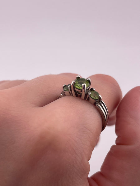 size 10 sterling silver faceted peridot ring
