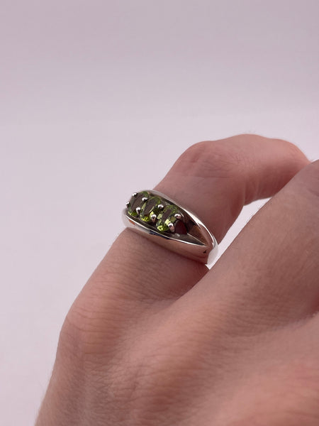 size 5.25 sterling silver faceted peridot ring