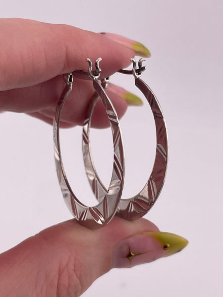 rhodium plated sterling silver 1" textured flat hoop earrings