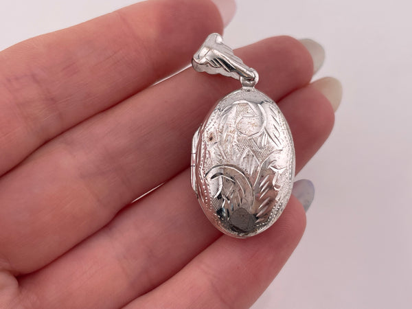 sterling silver rhodium plated oval etched locket pendant ***AS IS***