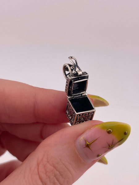 sterling silver "Hope Love Faith compartment box pendant ***Opens***