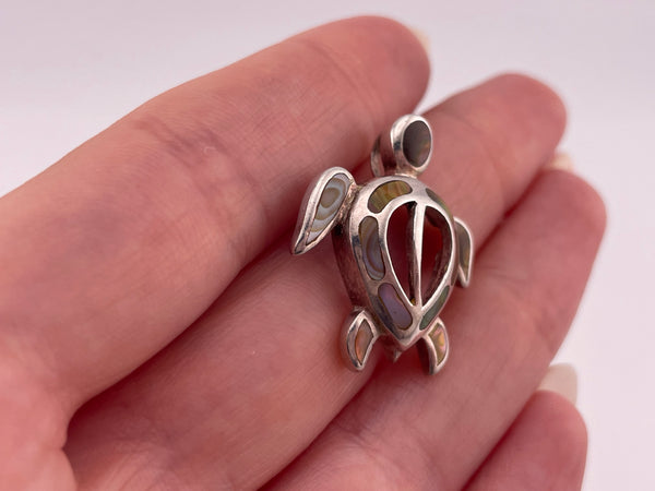 sterling silver mother of pearl sea turtle pendant