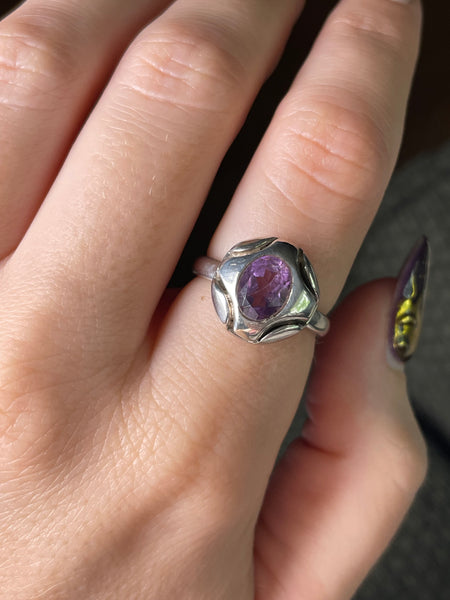size 7.5 sterling silver faceted amethyst ring