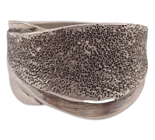 size 6.75 sterling silver stoneless textured sparkly ring