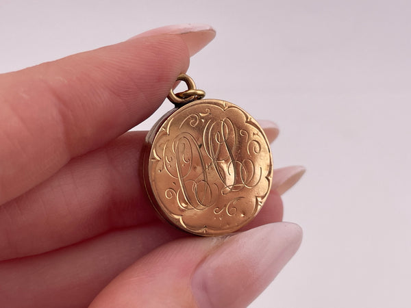 14k yellow gold etched & monogrammed bird locket pendant *dents*