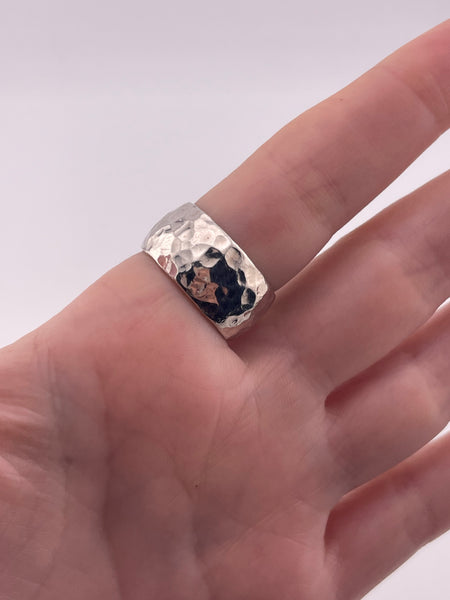 size 7.75 sterling silver Silpada chunky hammered band ring