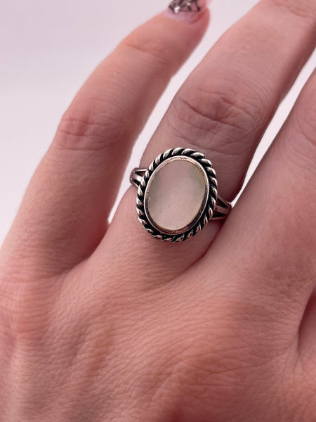 size 7 sterling silver mother of pearl rope border ring