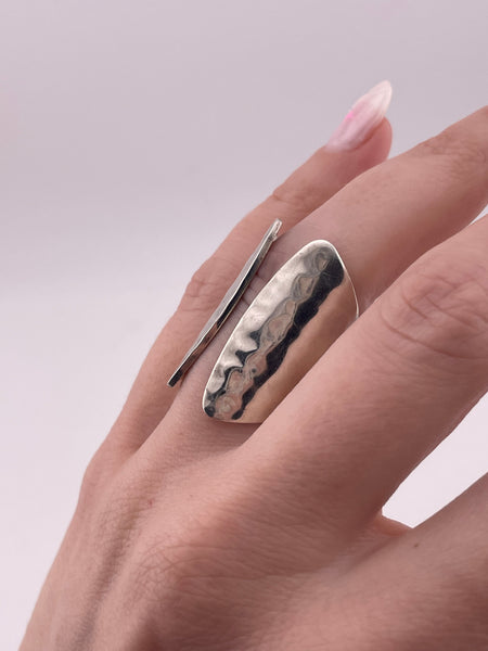 size 6.75 sterling silver Dominque Dinouart chunky hammered stoneless ring