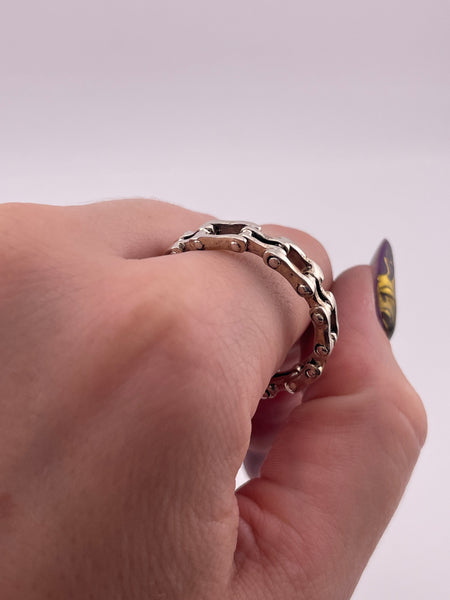 size 14.25 sterling silver stoneless bike chain band ring