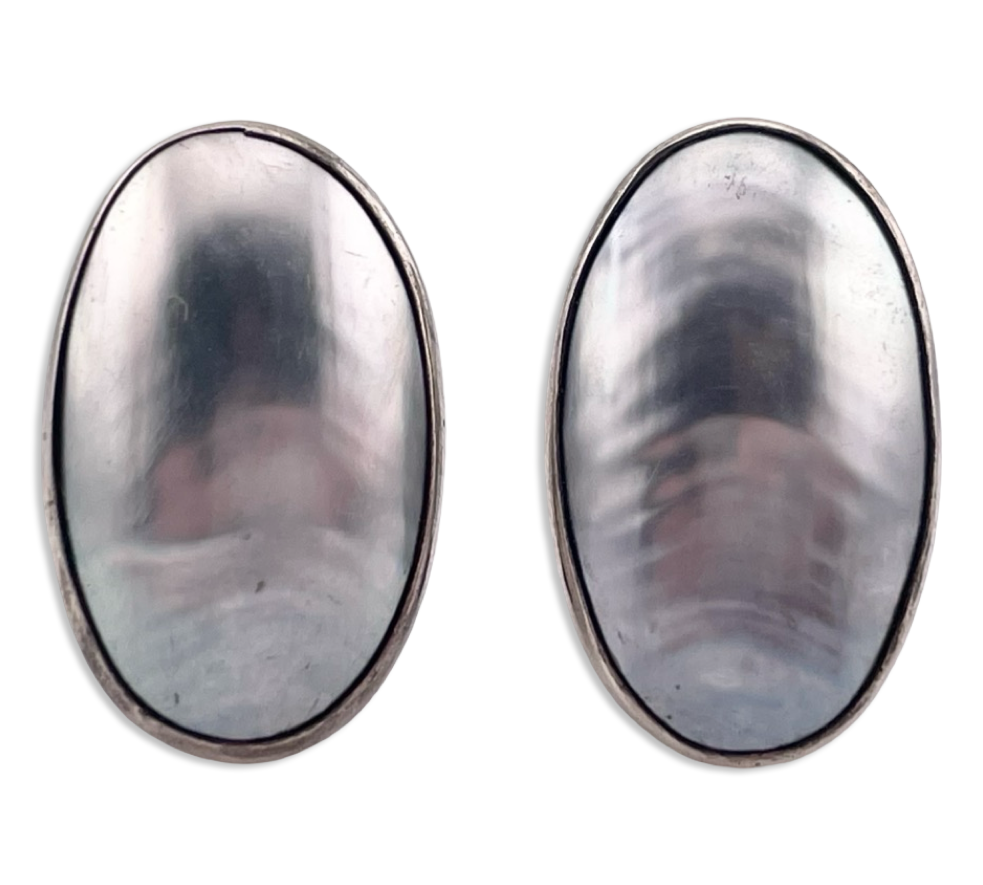 sterling silver made pearl lever-back earrings