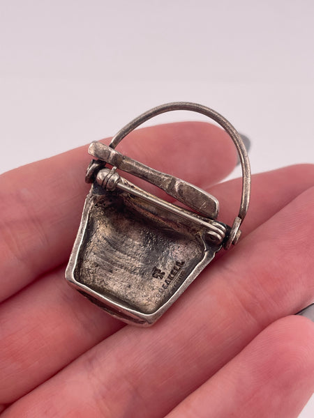 sterling silver beach pail and bucket brooch pin