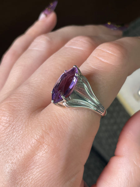 size 9 sterling silver faceted amethyst marquise ring