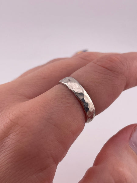 size 7.75 sterling silver hammered band ring