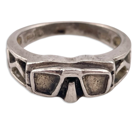 size 9.25 sterling silver swim goggles ring