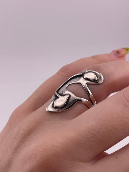 size 6.5 sterling silver stoneless abstract artisan ring
