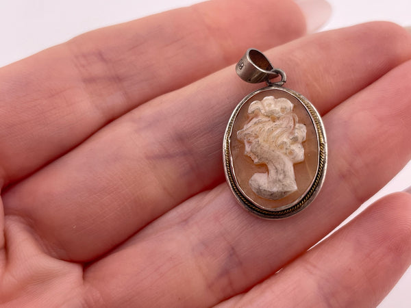 800 silver cameo pendant