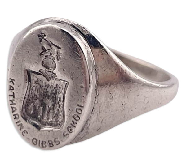 size 5.5 sterling silver engraved Katherine Gibbs School crest signet intaglio ring
