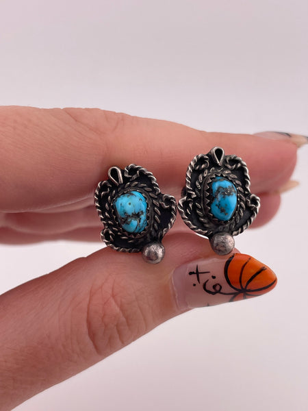 sterling silver turquoise screw-back earrings