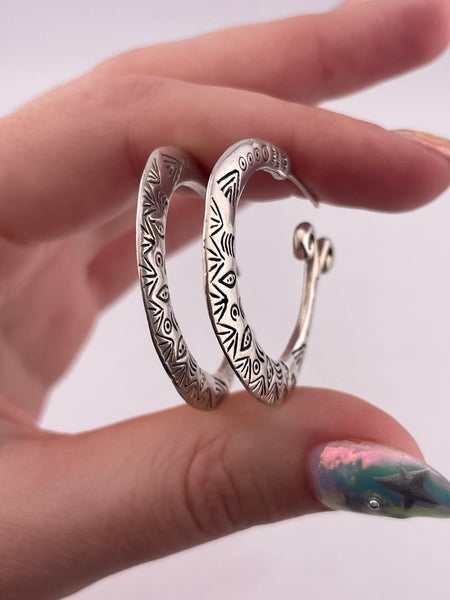 sterling silver detailed hoop earrings