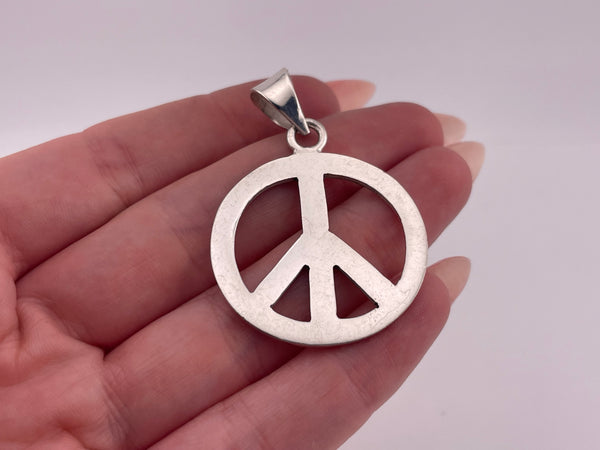 sterling silver peace sign pendant