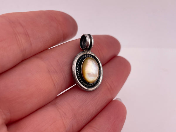 sterling silver mother of pearl pendant