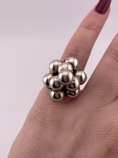 size 4.5 sterling silver Mexican stoneless stacked domes ring
