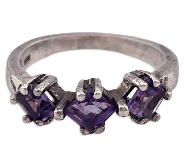 size 6 sterling silver triple faceted amethyst ring