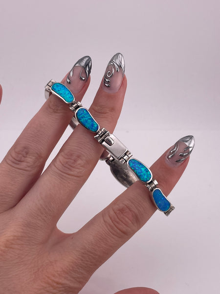 sterling silver 7-1/4" blue opal simulant link bracelet