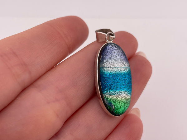 sterling silver glitter resin pendant ***AS IS***