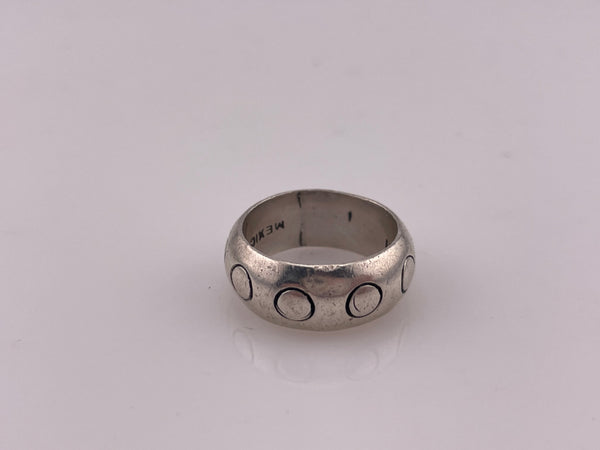 size 5.5 sterling silver Mexican stoneless chunky circle design band ring