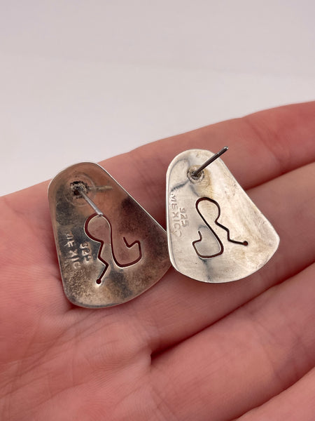 sterling silver lapis cut-out design post earrings