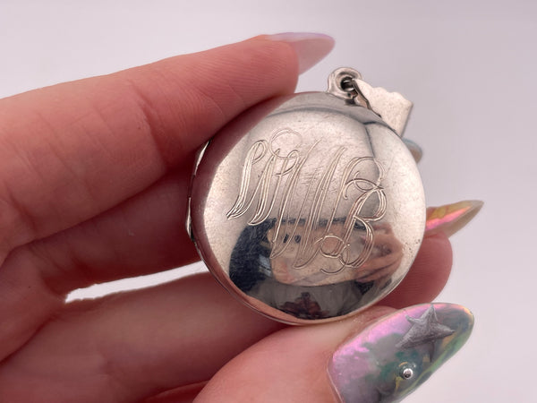 sterling silver 'WWB' initials round locket pendant