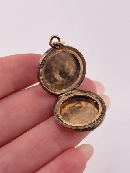 14k yellow gold etched & monogrammed bird locket pendant *dents*