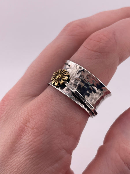 size 11 sterling silver flower spinner hammered design ring