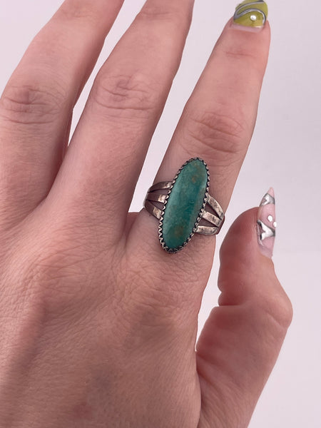 size 8 sterling silver turquoise oval ring