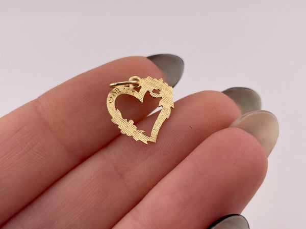 14k gold heart flower pendant