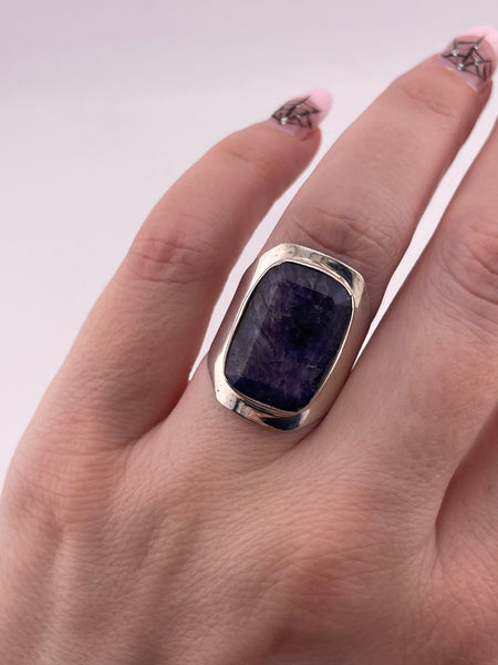size 7 sterling silver faceted purple stone ring