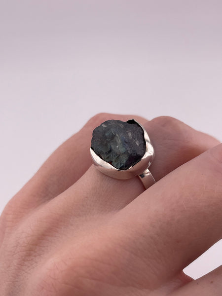 size 7 sterling silver raw labradorite ring