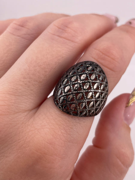 size 7.75 sterling silver stoneless cut-out ring