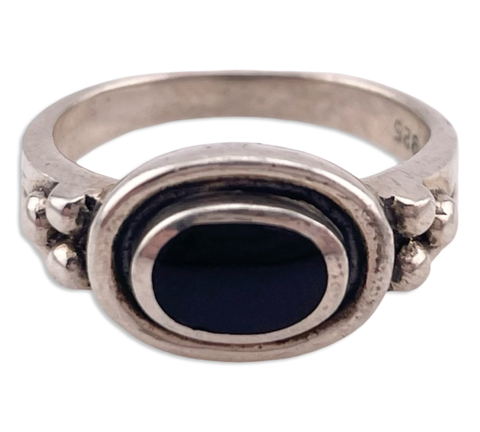 size 7.75 sterling silver synthetic onyx ring