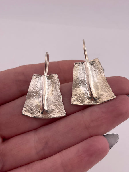 sterling silver stoneless textured fan hook earrings