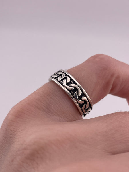 size 5.75 sterling silver chain design band ring