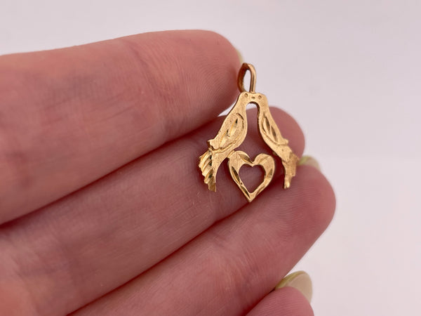 14k yellow gold love birds pendant