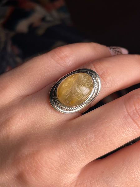 size 7.25 sterling silver oval rutilated quartz rope border ring