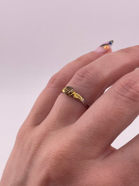 size 8 sterling silver gold wash flower ring