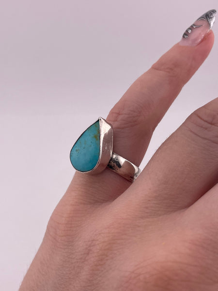 size 5.75 sterling silver turquoise tear-drop shape ring