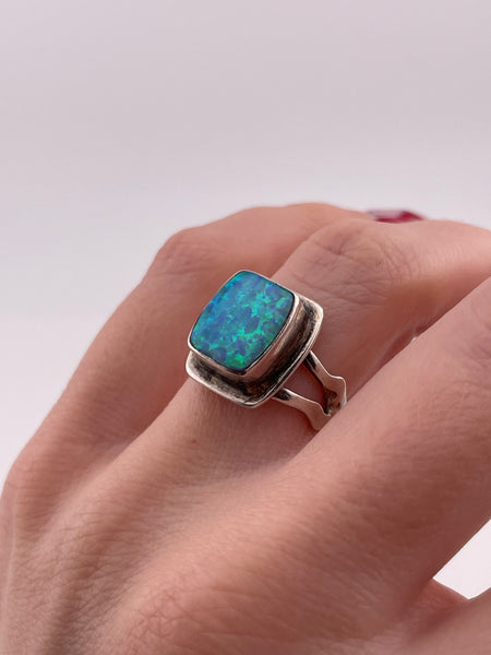 size 6.75 sterling silver synthetic opal ring